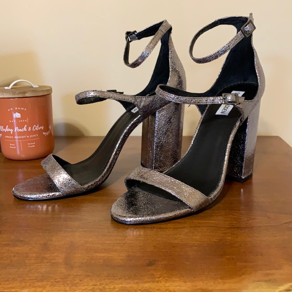 STEVE MADDEN Sandals